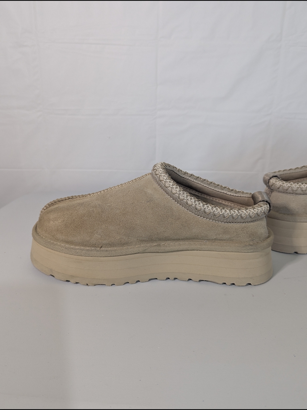UGG Tasman Platform Slippers Sand Beige Suede Sheepskin Lined Women's Size 7 - Picture 9 of 13